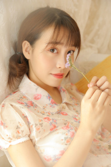 小不点爱吃肉混JIN