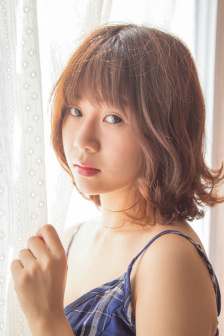 女人被男人揉肩